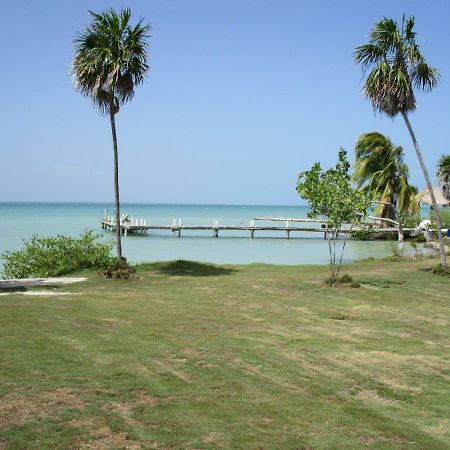 Cerros Beach Inn Corozal Exterior foto